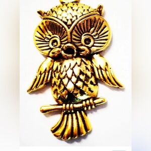 Gold Owl Brooch